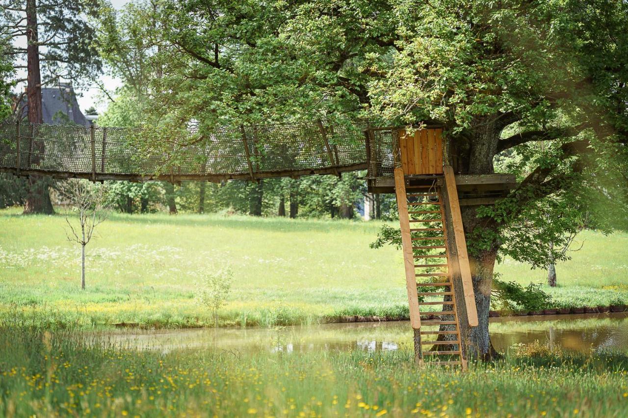 Cabane Perchee Dans Les Arbres Saint-Hilaire-en-Morvan Экстерьер фото