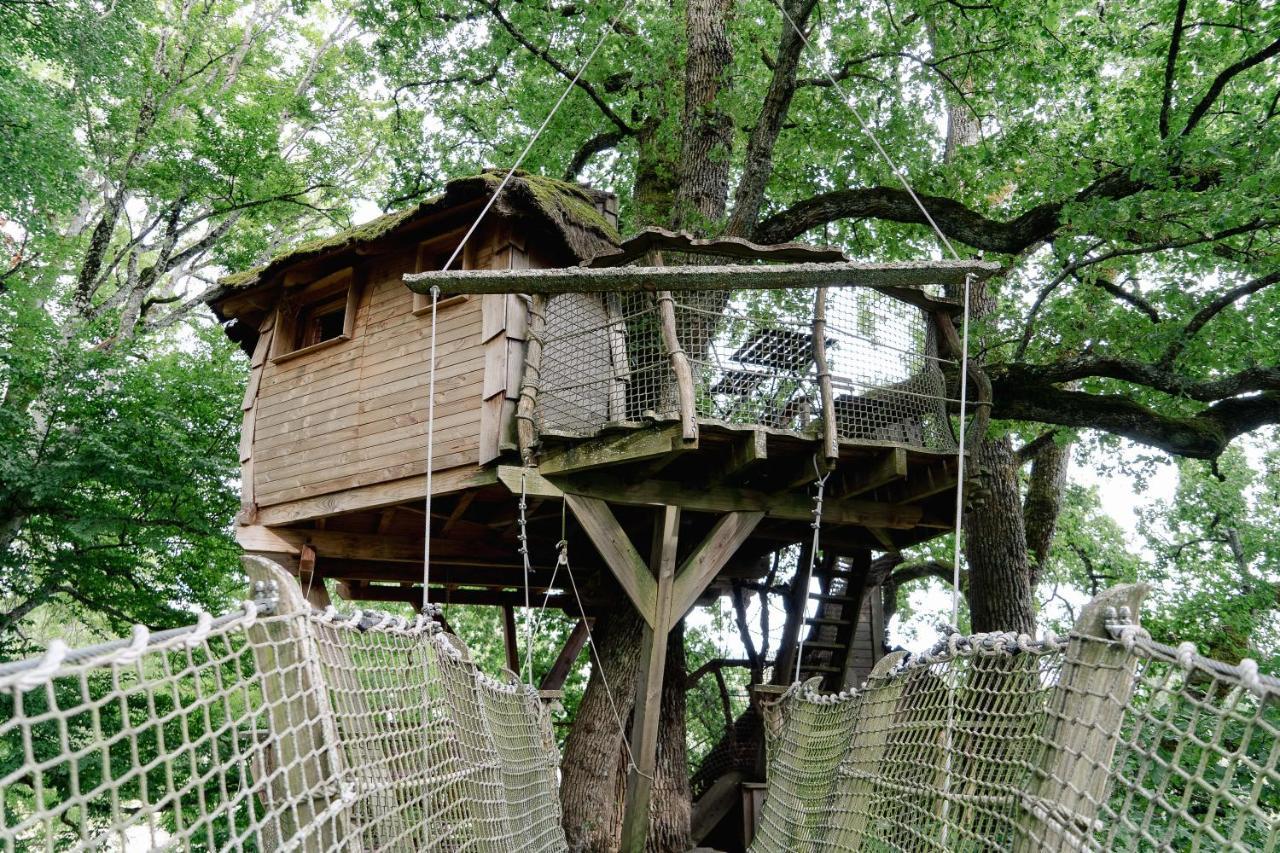 Cabane Perchee Dans Les Arbres Saint-Hilaire-en-Morvan Экстерьер фото